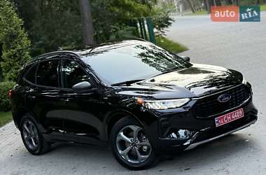 Внедорожник / Кроссовер Ford Escape 2023 в 