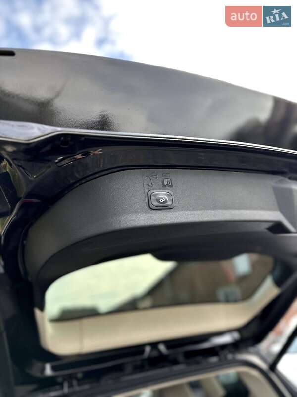 Позашляховик / Кросовер Ford Escape 2016 в Львові фото 10 Позашляховик / Кросовер Ford Escape 2016 в Львові