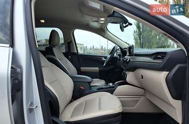 Внедорожник / Кроссовер Ford Escape 2020 в 