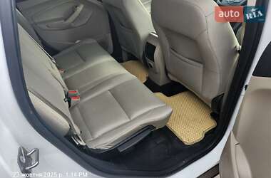 Позашляховик / Кросовер Ford Escape 2018 в 