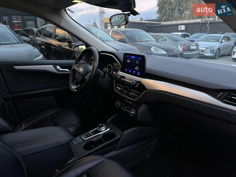 Внедорожник / Кроссовер Ford Escape 2019 в Львове фото 40 Внедорожник / Кроссовер Ford Escape 2019 в Львове