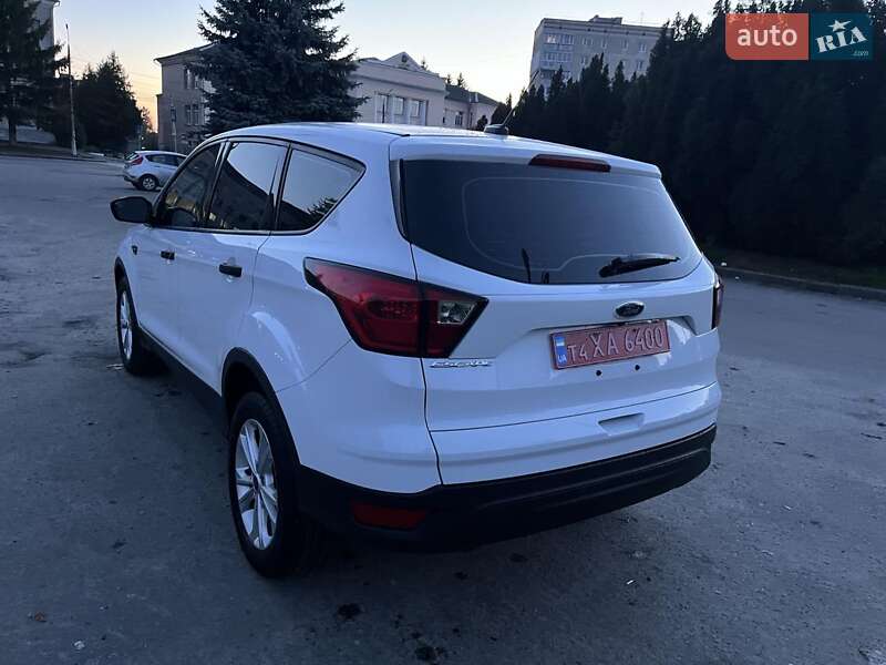 Внедорожник / Кроссовер Ford Escape 2019 в Шепетовке фото 5 Внедорожник / Кроссовер Ford Escape 2019 в Шепетовке