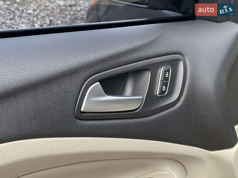 Позашляховик / Кросовер Ford Escape 2013 в Києві фото 22 Позашляховик / Кросовер Ford Escape 2013 в Києві