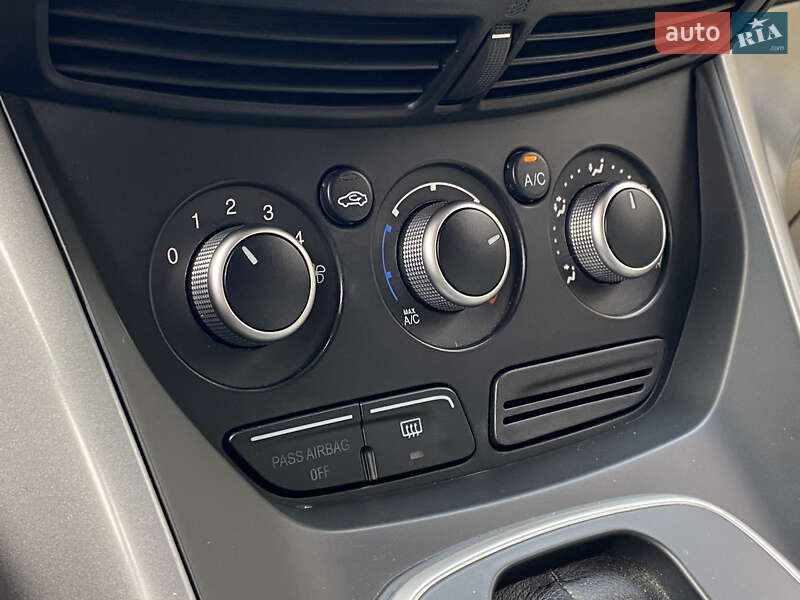 Позашляховик / Кросовер Ford Escape 2013 в Києві фото 25 Позашляховик / Кросовер Ford Escape 2013 в Києві