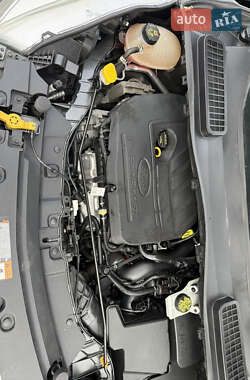 Позашляховик / Кросовер Ford Escape 2017 в  фото 11 Позашляховик / Кросовер Ford Escape 2017 в