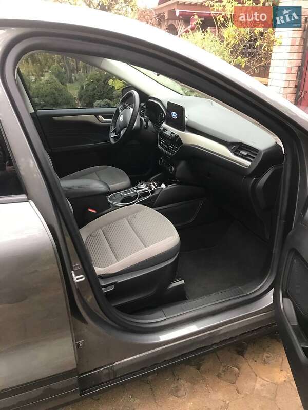 Внедорожник / Кроссовер Ford Escape 2021 в Киеве