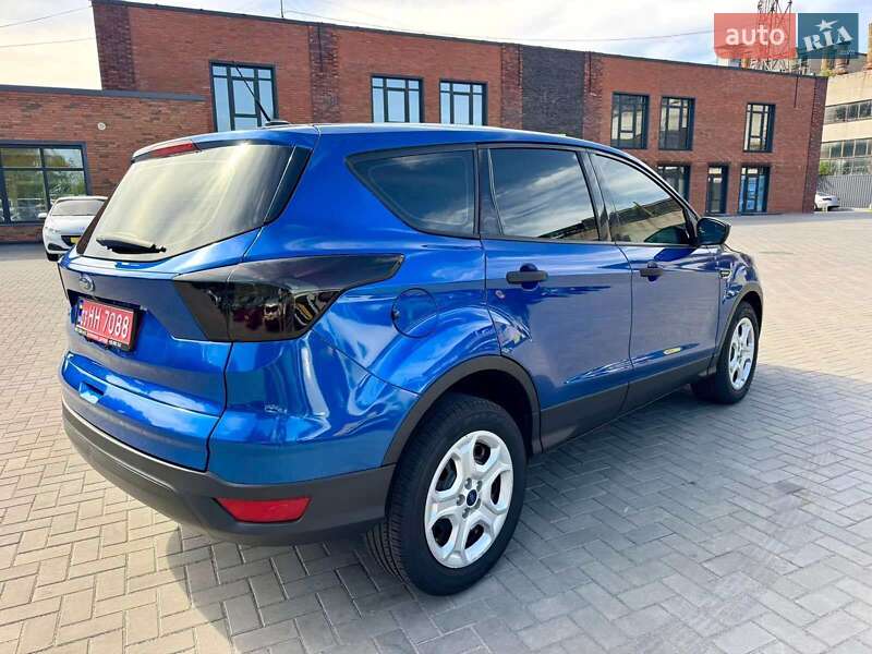 Внедорожник / Кроссовер Ford Escape 2016 в Кременчуге