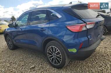 Внедорожник / Кроссовер Ford Escape 2022 в 
