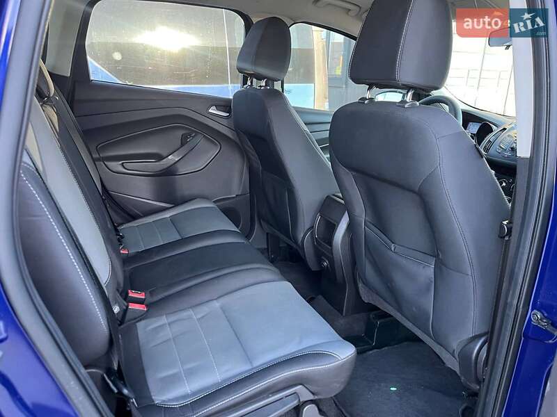 Позашляховик / Кросовер Ford Escape 2015 в Львові фото 26 Позашляховик / Кросовер Ford Escape 2015 в Львові