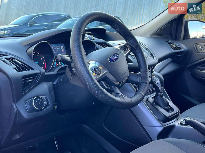 Позашляховик / Кросовер Ford Escape 2015 в Львові фото 30 Позашляховик / Кросовер Ford Escape 2015 в Львові