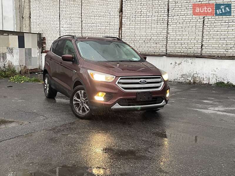 Позашляховик / Кросовер Ford Escape 2017 в Львові фото 10 Позашляховик / Кросовер Ford Escape 2017 в Львові