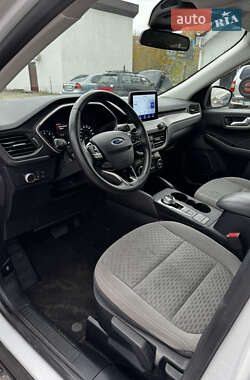 Внедорожник / Кроссовер Ford Escape 2021 в 