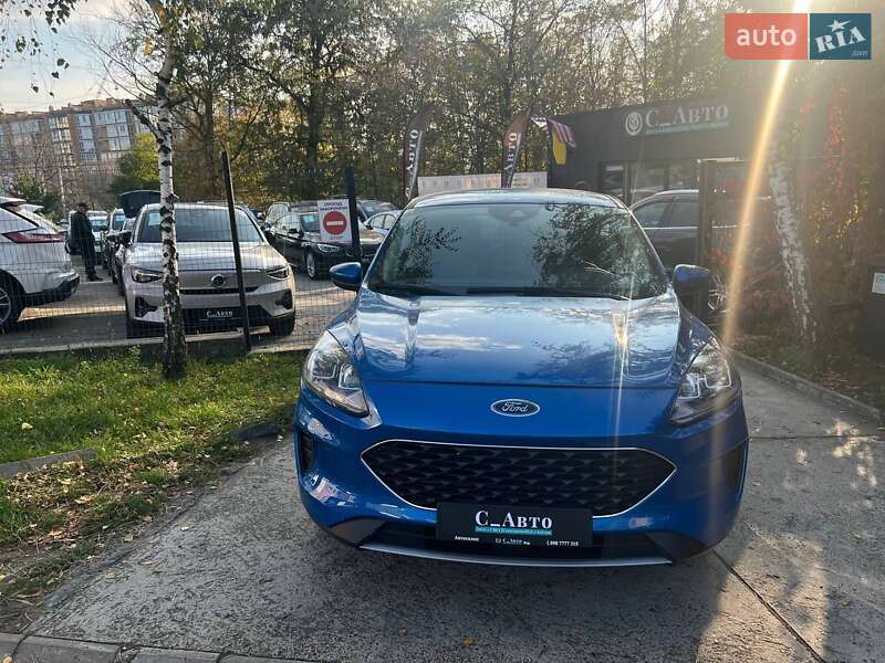 Позашляховик / Кросовер Ford Escape 2020 в Чернівцях