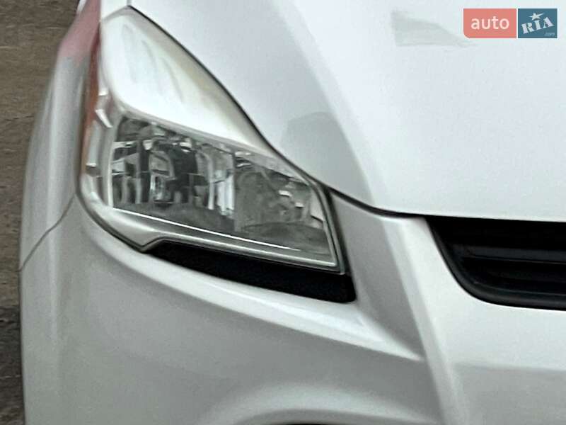 Внедорожник / Кроссовер Ford Escape 2015 в Киеве