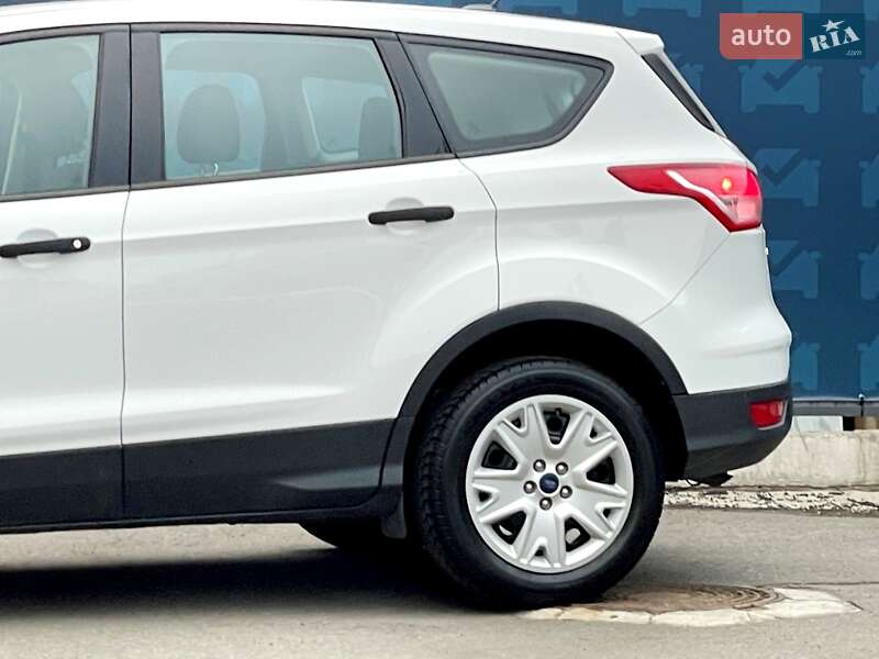 Внедорожник / Кроссовер Ford Escape 2015 в Киеве