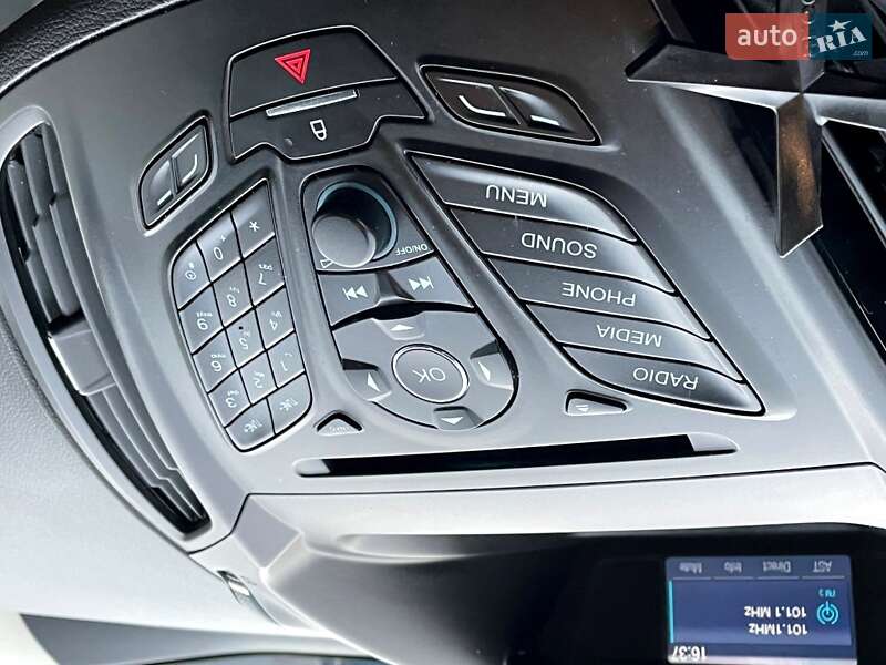 Внедорожник / Кроссовер Ford Escape 2015 в Киеве
