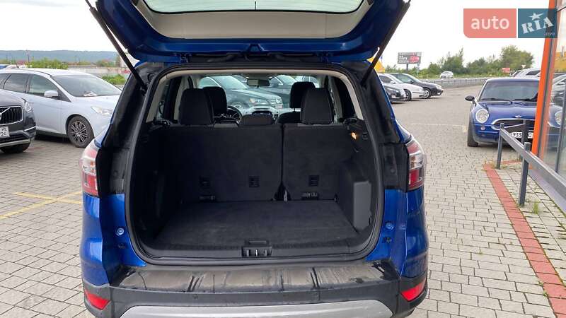 Позашляховик / Кросовер Ford Escape 2017 в Ужгороді