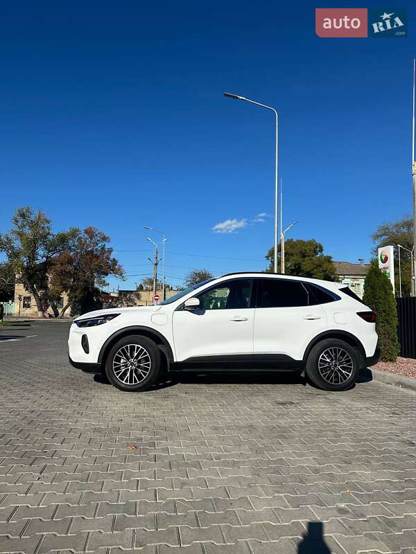 Внедорожник / Кроссовер Ford Escape 2023 в Одессе