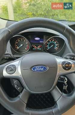 Внедорожник / Кроссовер Ford Escape 2015 в Чернигове