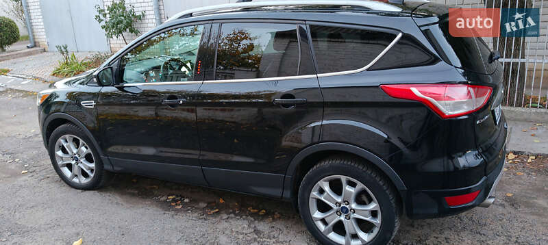 Внедорожник / Кроссовер Ford Escape 2015 в Николаеве