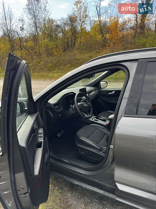 Внедорожник / Кроссовер Ford Escape 2023 в Золочеве фото 8 Внедорожник / Кроссовер Ford Escape 2023 в Золочеве