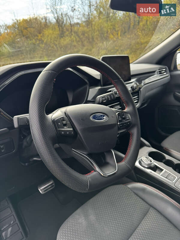 Внедорожник / Кроссовер Ford Escape 2023 в Золочеве фото 9 Внедорожник / Кроссовер Ford Escape 2023 в Золочеве