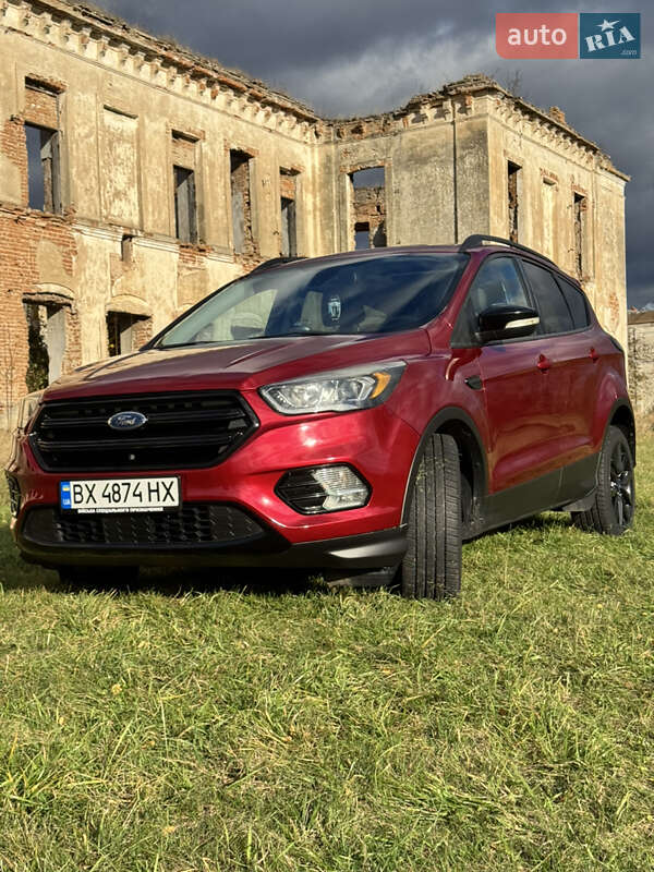 Позашляховик / Кросовер Ford Escape 2016 в Нетішині фото 2 Позашляховик / Кросовер Ford Escape 2016 в Нетішині