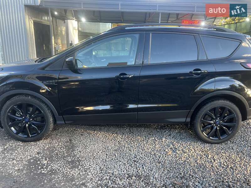 Позашляховик / Кросовер Ford Escape 2018 в Одесі