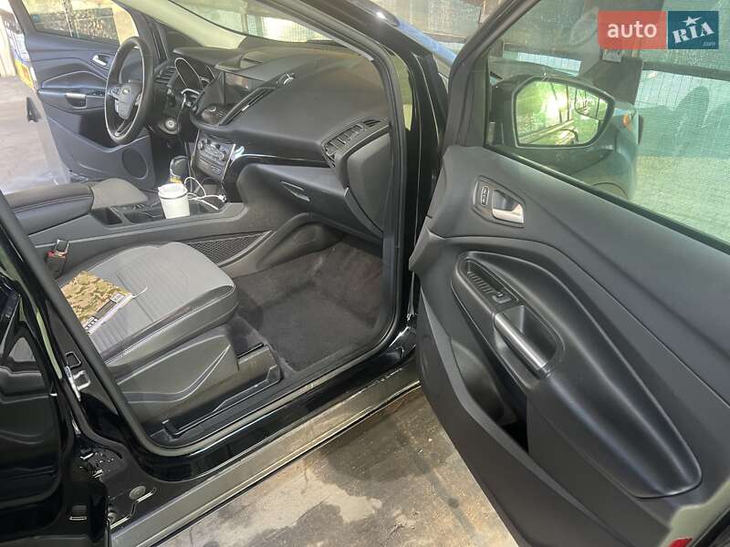 Позашляховик / Кросовер Ford Escape 2018 в Одесі