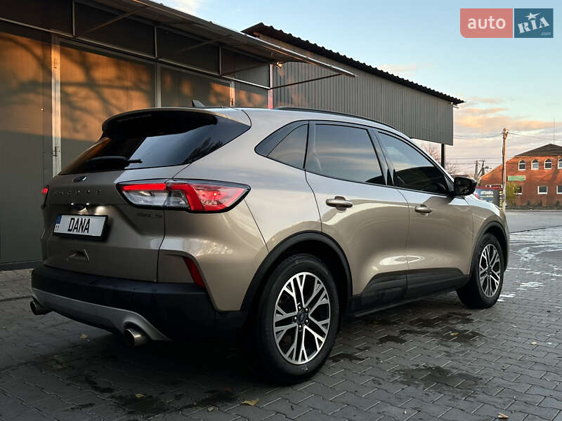 Позашляховик / Кросовер Ford Escape 2020 в Києві фото 17 Позашляховик / Кросовер Ford Escape 2020 в Києві