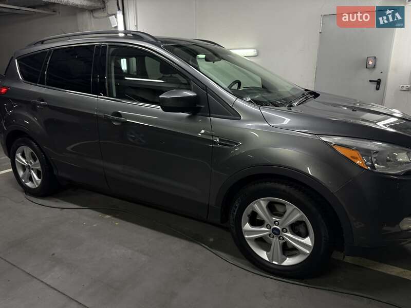 Внедорожник / Кроссовер Ford Escape 2015 в Киеве фото 78 Внедорожник / Кроссовер Ford Escape 2015 в Киеве
