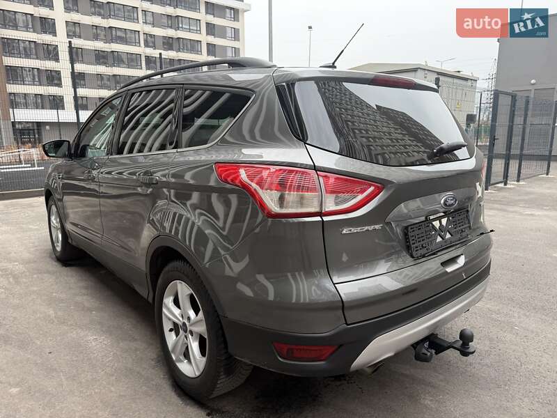 Внедорожник / Кроссовер Ford Escape 2015 в Киеве фото 17 Внедорожник / Кроссовер Ford Escape 2015 в Киеве