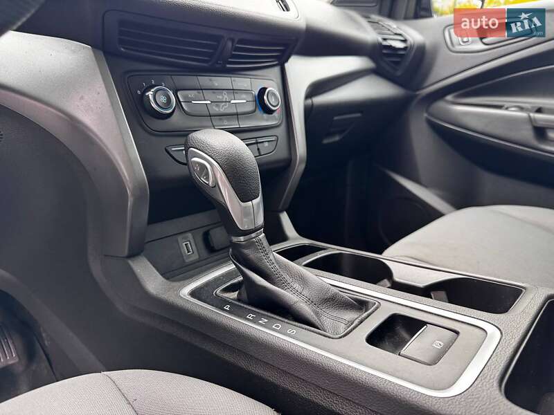 Внедорожник / Кроссовер Ford Escape 2017 в Днепре фото 15 Внедорожник / Кроссовер Ford Escape 2017 в Днепре