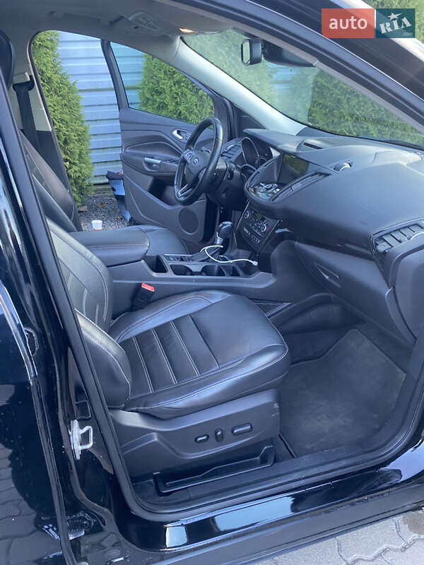 Позашляховик / Кросовер Ford Escape 2018 в Львові