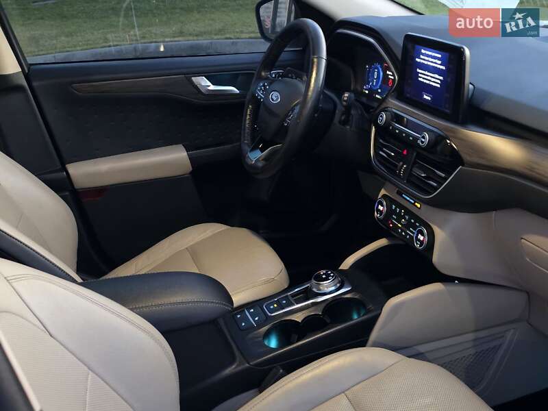 Позашляховик / Кросовер Ford Escape 2020 в Тернополі фото 26 Позашляховик / Кросовер Ford Escape 2020 в Тернополі