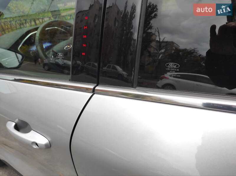 Внедорожник / Кроссовер Ford Escape 2020 в Киеве