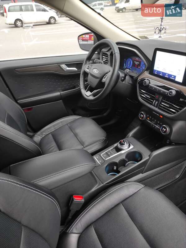 Внедорожник / Кроссовер Ford Escape 2020 в Киеве