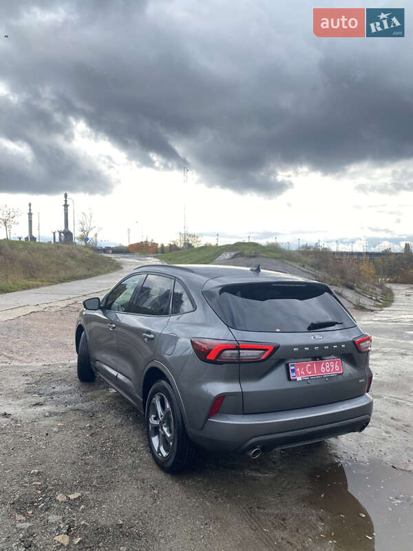 Внедорожник / Кроссовер Ford Escape 2023 в Киеве