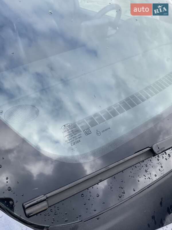 Внедорожник / Кроссовер Ford Escape 2023 в Киеве