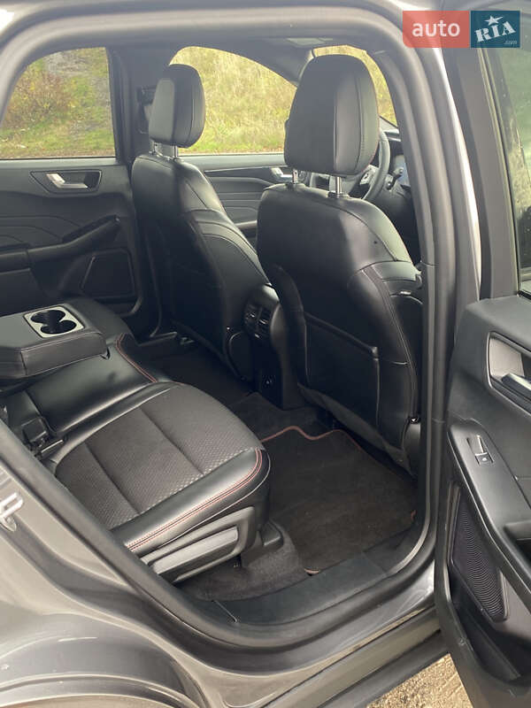 Внедорожник / Кроссовер Ford Escape 2023 в Киеве