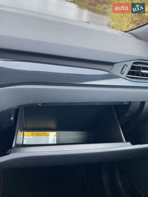 Внедорожник / Кроссовер Ford Escape 2023 в Киеве