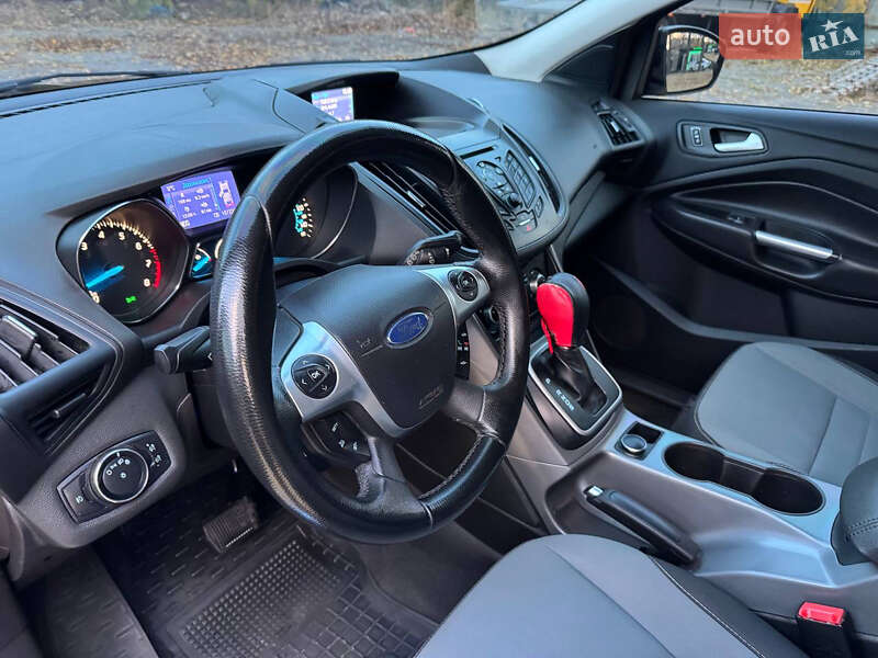 Позашляховик / Кросовер Ford Escape 2013 в Дніпрі