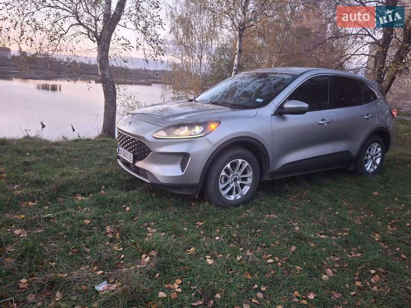 Внедорожник / Кроссовер Ford Escape 2022 в Изяславе