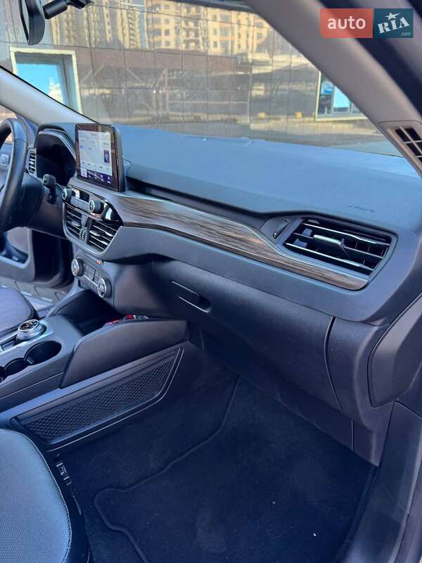 Позашляховик / Кросовер Ford Escape 2020 в Одесі