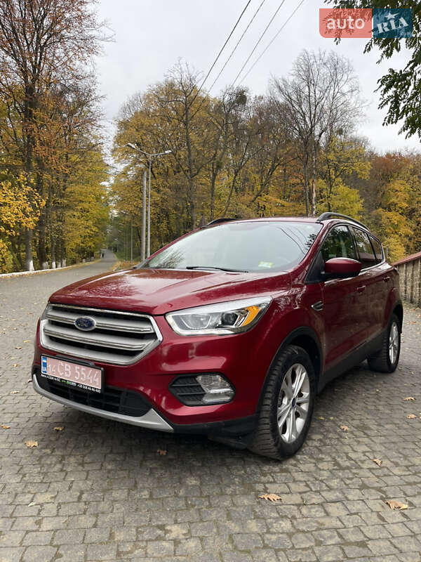 Позашляховик / Кросовер Ford Escape 2017 в Чернівцях фото 2 Позашляховик / Кросовер Ford Escape 2017 в Чернівцях