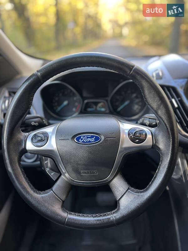 Внедорожник / Кроссовер Ford Escape 2015 в Киеве фото 18 Внедорожник / Кроссовер Ford Escape 2015 в Киеве