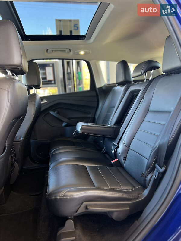 Позашляховик / Кросовер Ford Escape 2015 в Миколаєві