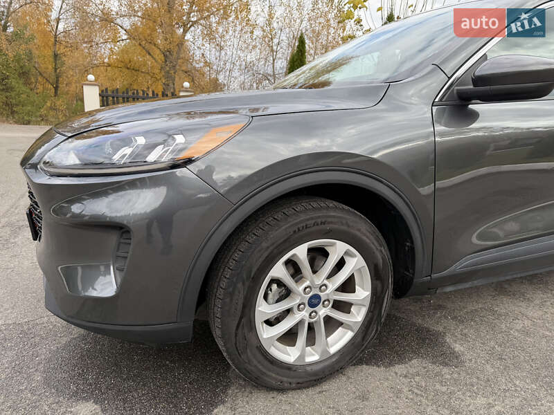 Внедорожник / Кроссовер Ford Escape 2020 в Киеве фото 6 Внедорожник / Кроссовер Ford Escape 2020 в Киеве