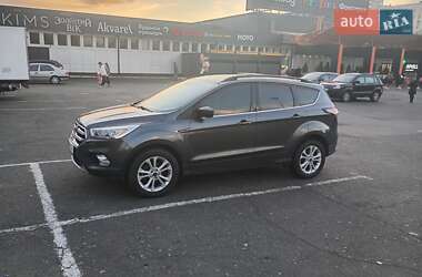 Позашляховик / Кросовер Ford Escape 2018 в Одесі