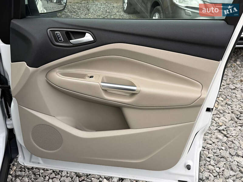 Позашляховик / Кросовер Ford Escape 2015 в Стрию фото 41 Позашляховик / Кросовер Ford Escape 2015 в Стрию